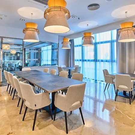 Готель Leonardo Costa Del Sol (adults Only)