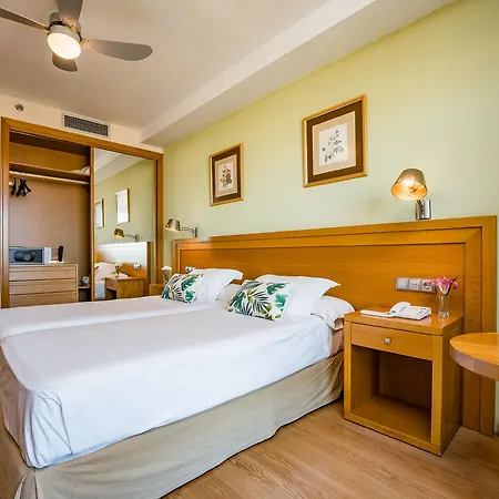 فندق Leonardo Costa Del Sol (adults Only) فوينخيرولا